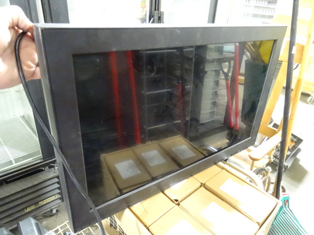 lot 120 image: 26 TFT LCD Color Monitor Model ZM-L26 26