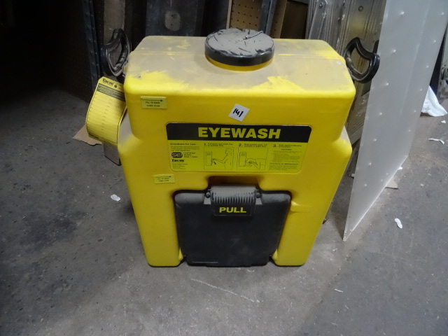 lot 141 image: Wall Hanging Eye Wash Safety Station