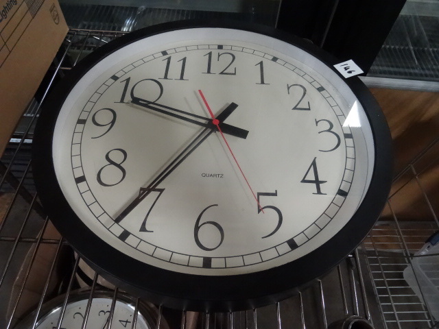 lot 146 image: 16 Wall Clock Quartz