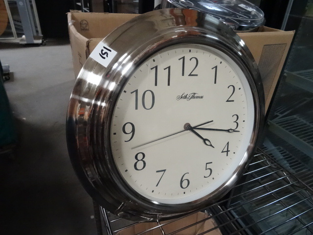 lot 151 image: 16 Seth Thomas Quartz  Wall Clock