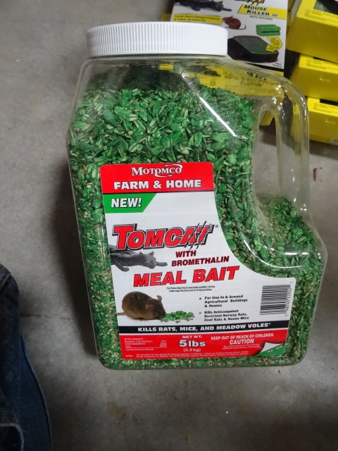 lot 174 image: Tomcat Meal Bait With Bromethalin 10 lbs.