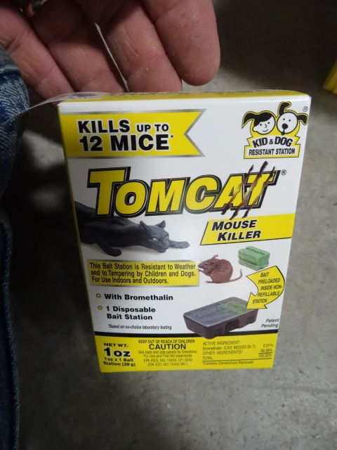 lot 178 image: Tomcat Disposable Bait Station 12 Units