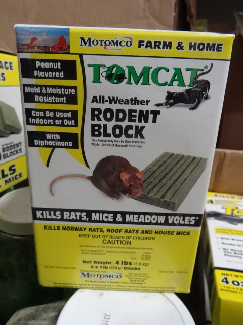 lot 180 image: Tomcat Rodent Blocks 4 lbs. of Block