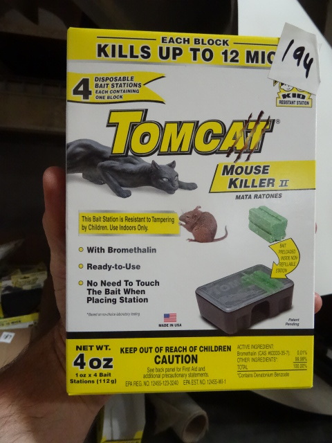 lot 194 image: Tomcat 4 Disposable Bait Stations