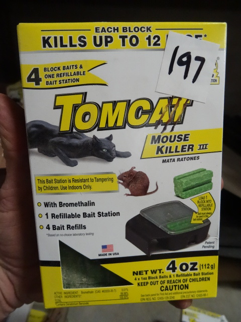 lot 197 image: Tomcat Mouse Killer 1 Refillable Bait Station