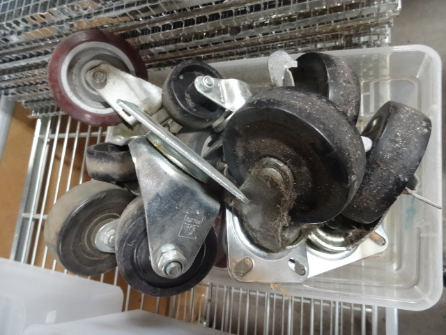 lot 206 image: Variety Of Swivel Casters, 12 Total,