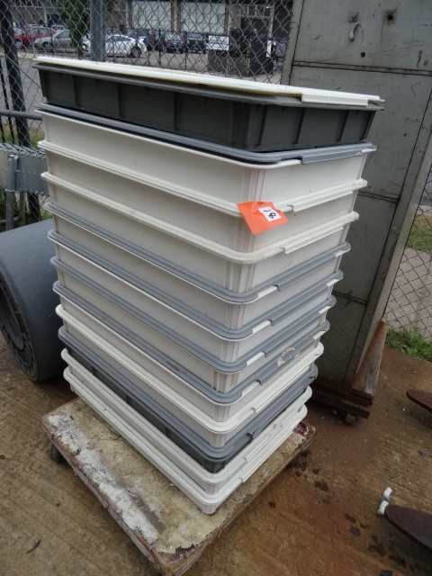 lot 18 image: 12 Plastic Bins With Lids 18 X 26 X 4