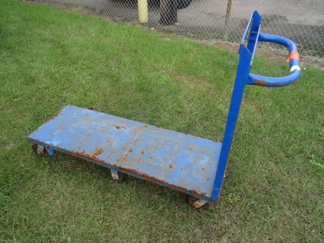 lot 40 image: 4 Wheel Poly Tub Cart 19 X 55 X 42