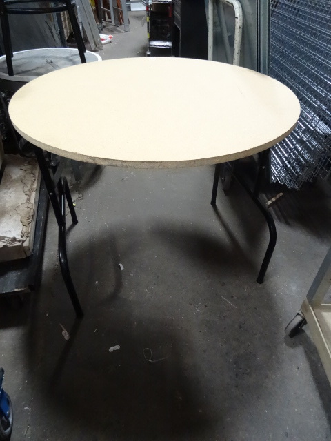 lot 66 image: Round Folding Table 36