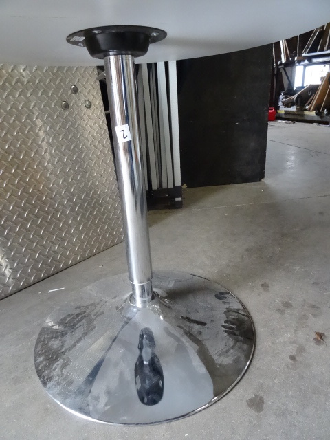 lot 3 image: 2 Adjustable Height Tables 30 Round.