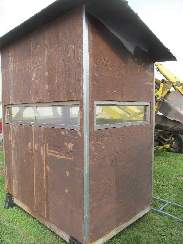 lot 3 image: deer stand