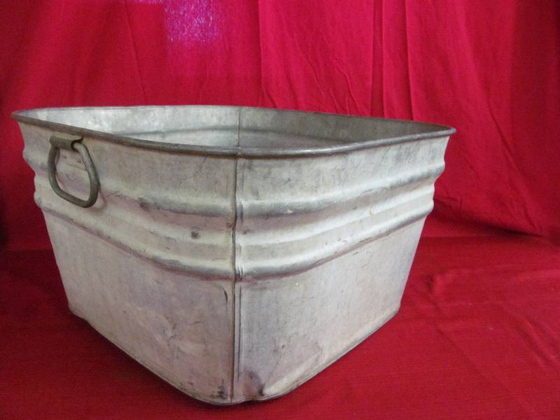 lot 31 image: wash tub