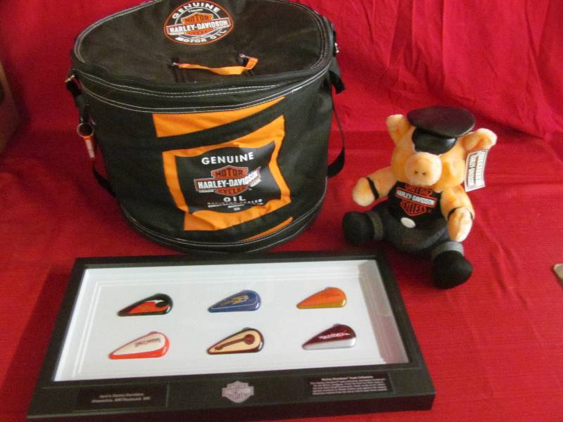 lot 20 image: Harley Davidson collection