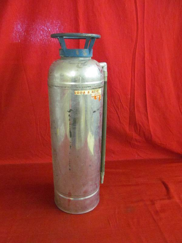 lot 23 image: vintage fire extinguisher