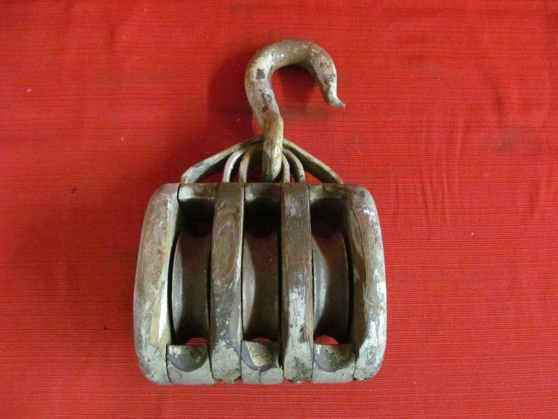 lot 40 image: vintage pulley