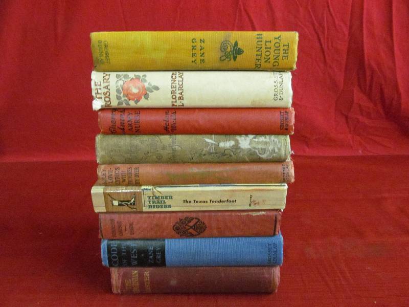 lot 43 image: vintage books