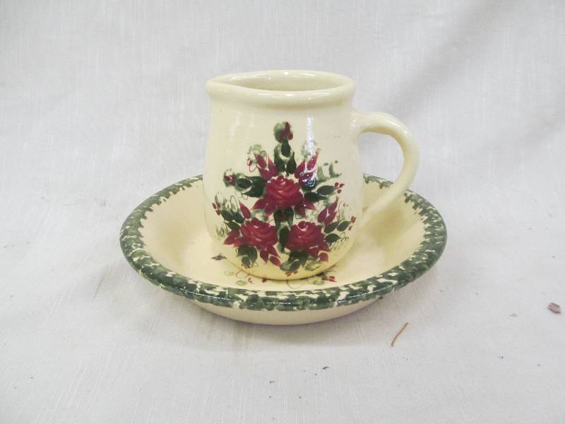 lot 147 image: East Texas pottery