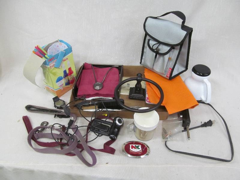 lot 150 image: kitchen items