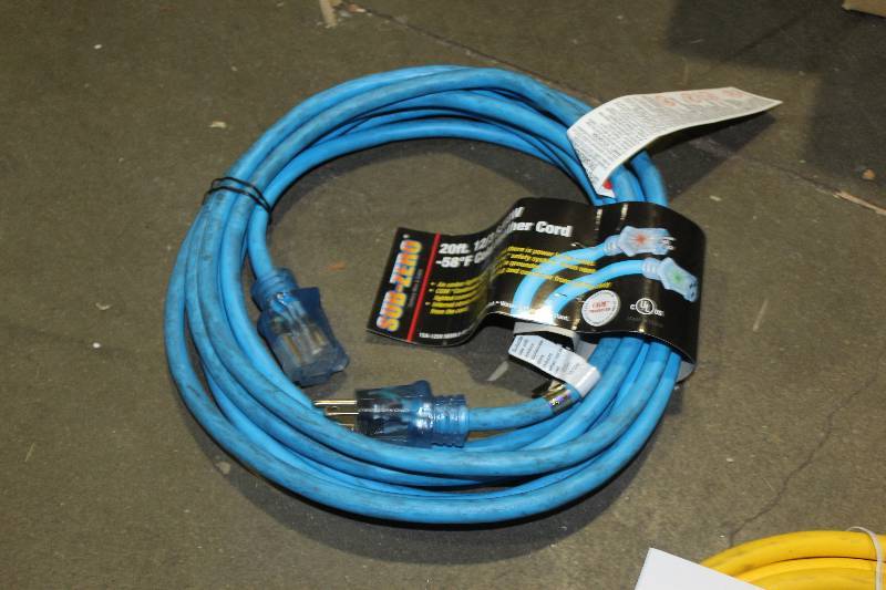 lot 44 image: Sub-Zero 20ft. -58 Degree Cold Weather Power Cord