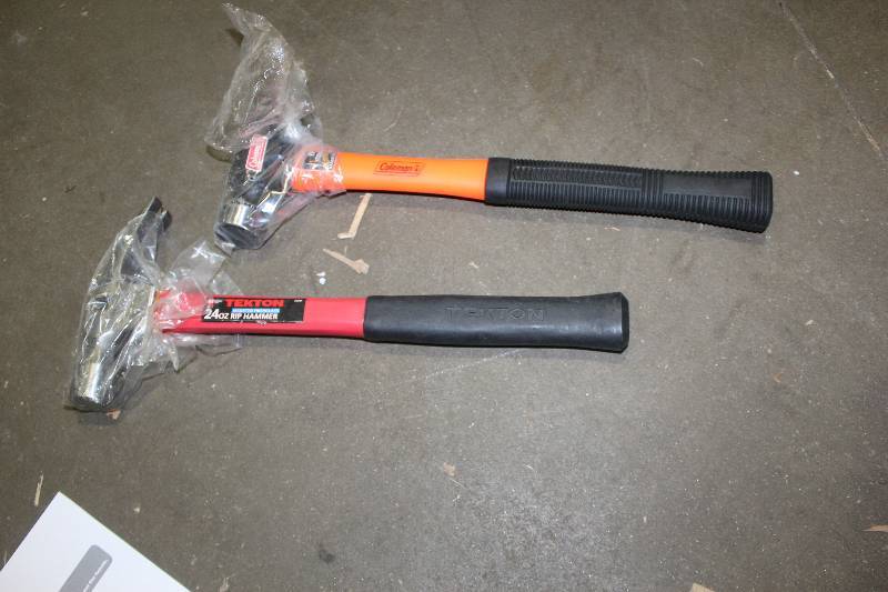 lot 152 image: Lot of (2) Framing Hammers