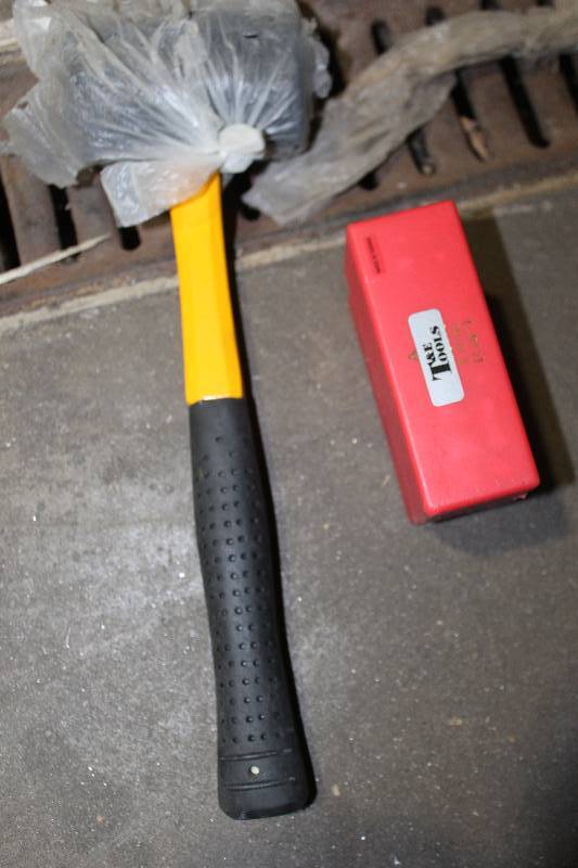 lot 149 image: Rubber Hammer, T&L Tools Letter Tap Dies