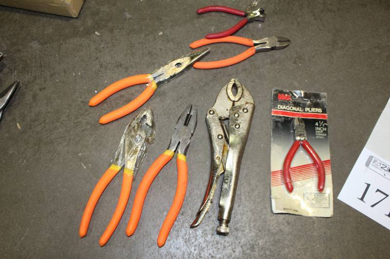 lot 170 image: Lot of (7) Pliers