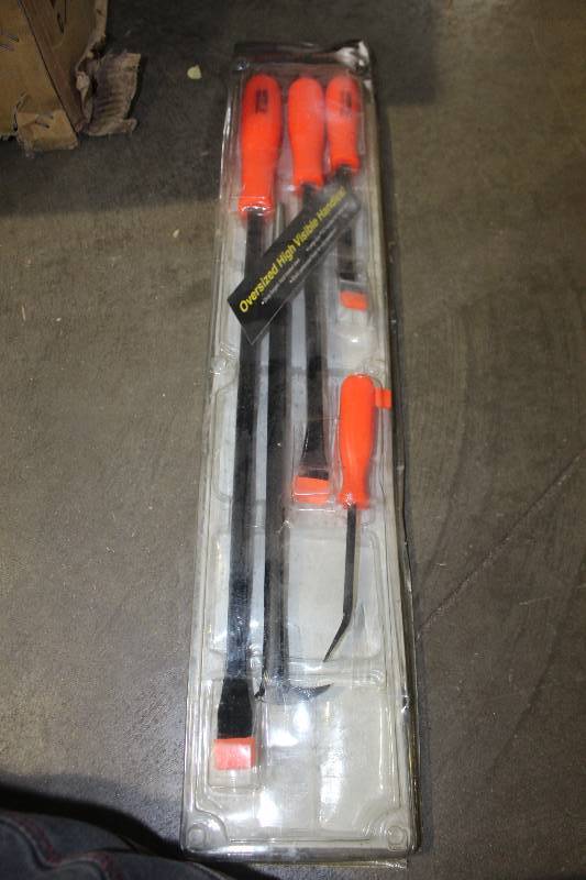 lot 188 image: Grip 5-Piece Heavy Duty Pry Bar Set