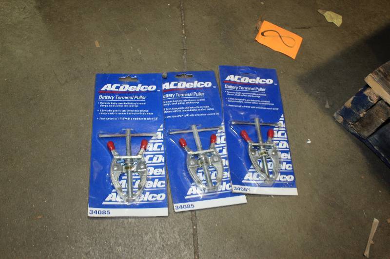 lot 189 image: Lot of (3) AC Delco Battery Terminal Pullers