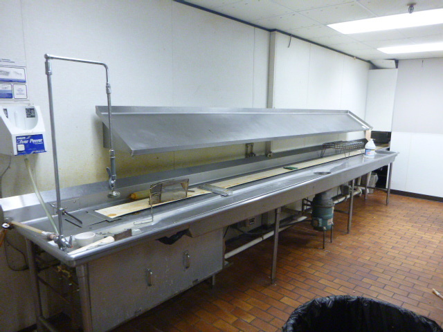 lot 26 image: Dirty Dish Line with Over Shelf