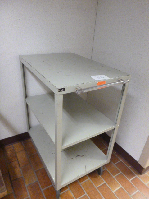lot 38 image: Metal Rolling Cart