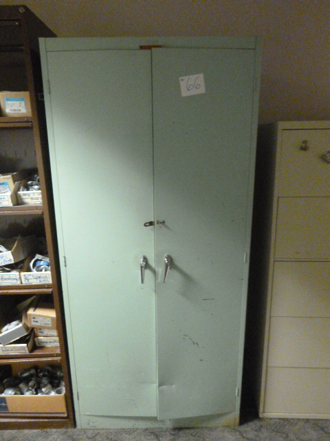 lot 66 image: Metal Storage Cabinet