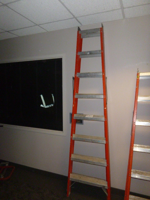 lot 72 image: 8 Foot Ladder