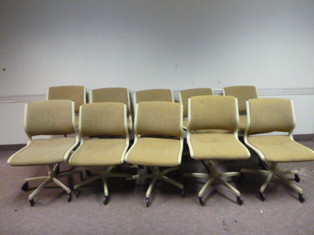 lot 86 image: 10 Office Chairs