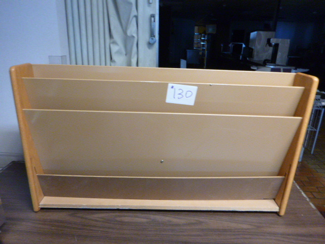 lot 130 image: Wall Organizer