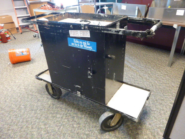 lot 140 image: Heavy Duty Rolling Steel Cabinet