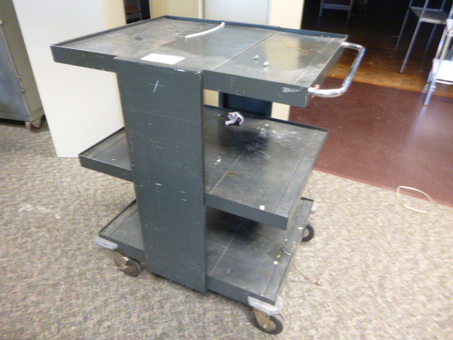 lot 147 image: Rolling Steel Cart