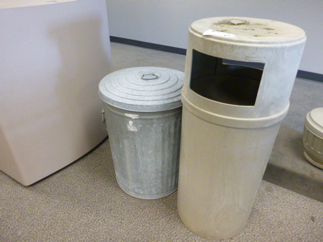 lot 155 image: 1 Garbage Cans