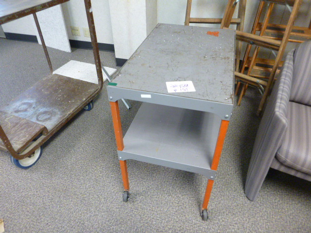 lot 169 image: Rolling Metal Cart