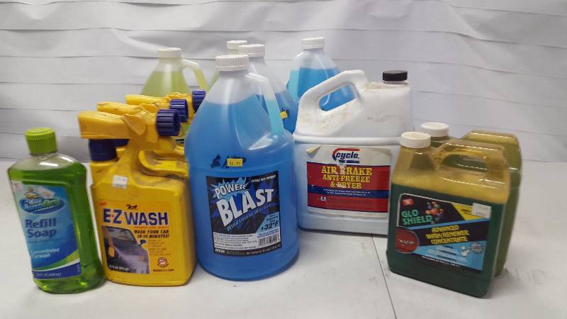 lot 73 image: Windshield Washer Fluid & Assorted