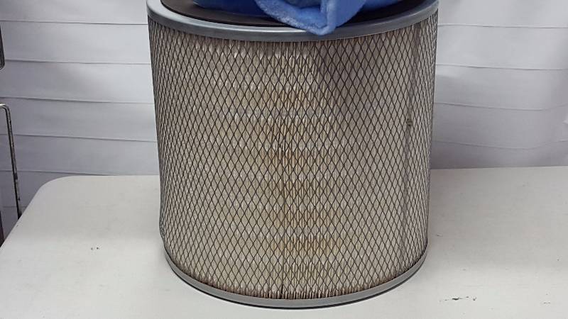 lot 121 image: Large Air Filter