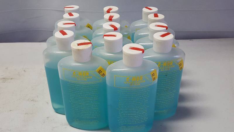 lot 209 image: C-Mor Glass Cleaner De-Icer