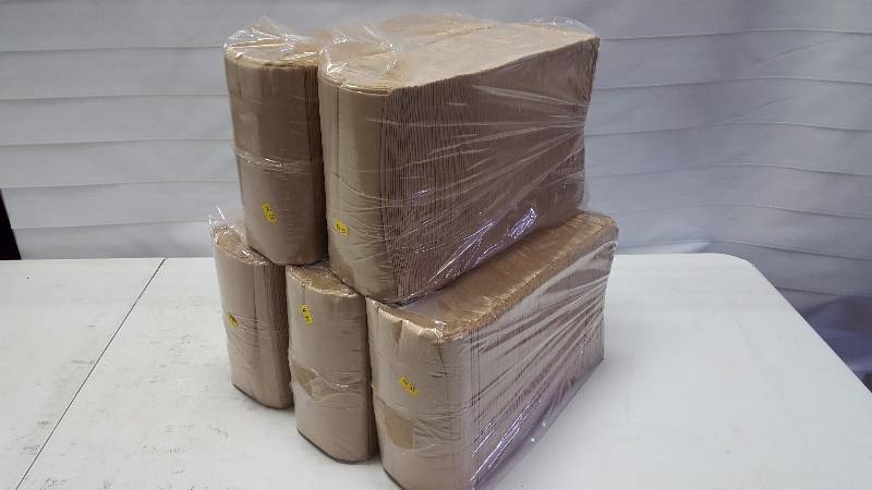 lot 221 image: Napkins