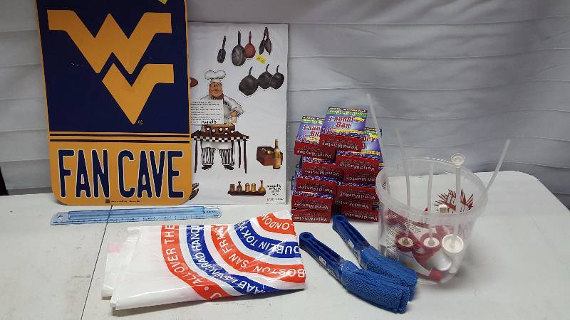 lot 226 image: Assorted Items