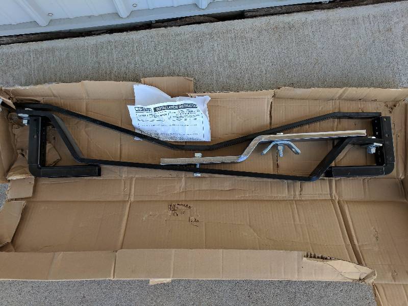 lot 30 image: Trailer Hitch