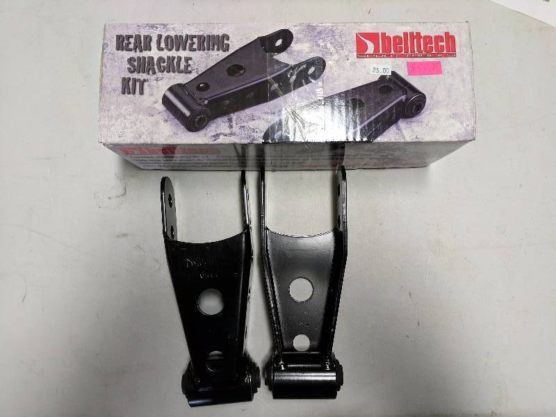 lot 84 image: Belltech 6400 Shackle Kit