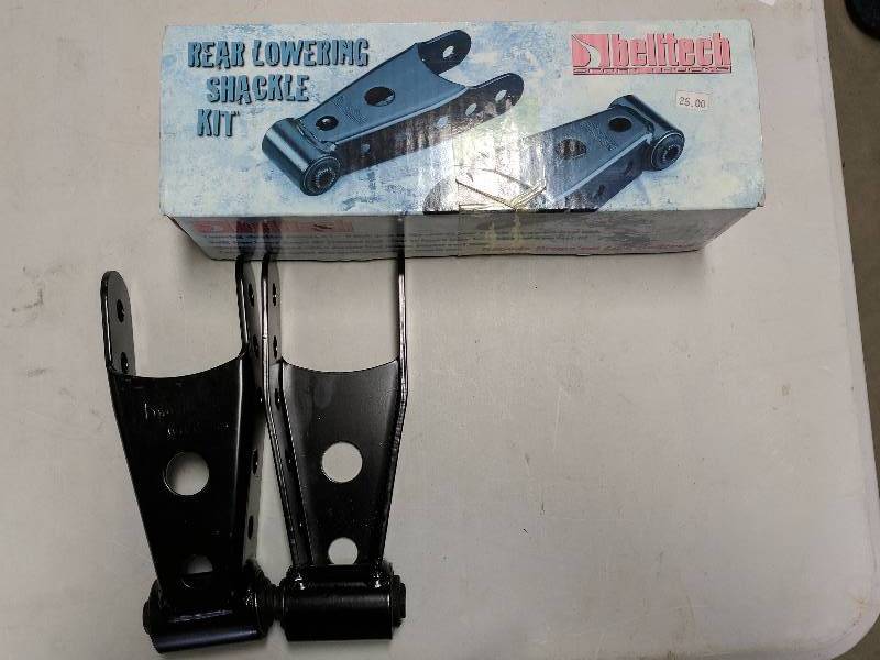 lot 85 image: Belltech 6400 Shackle Kit