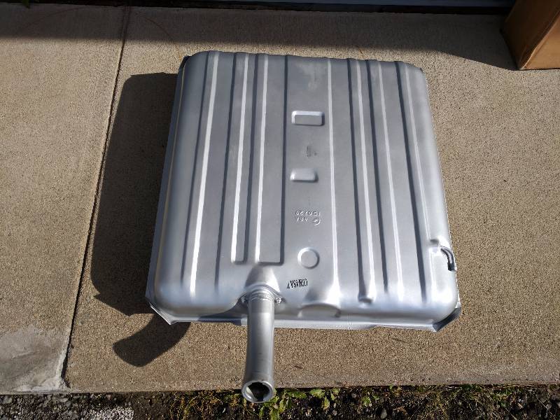 lot 123 image: 1941 - 1948 Chevy Gas Tank