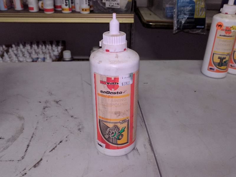 lot 145 image: Wurth Retaining Compound Heat Resistant
