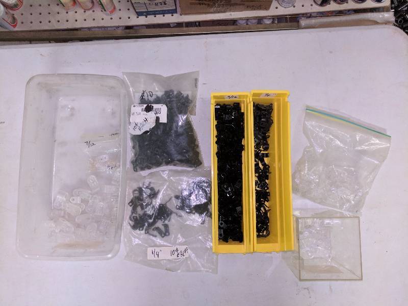 lot 251 image: Nylon Clamps, Various Sizes