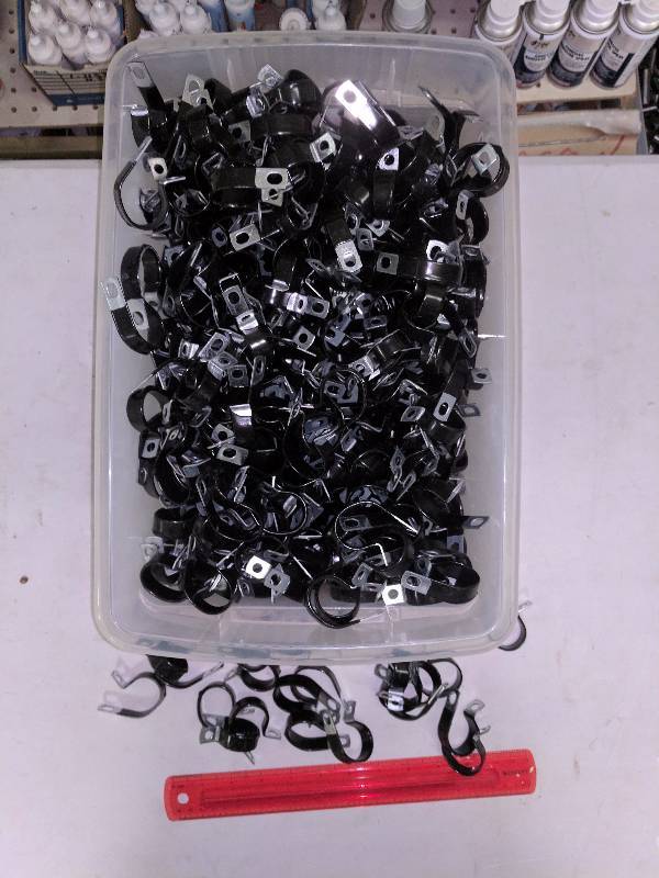 lot 255 image: 1 Coated Metal Clamps - Bin